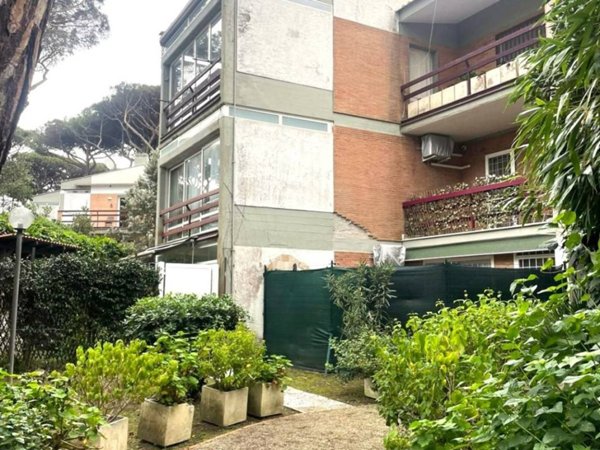 appartamento in vendita a Fiumicino in zona Fregene