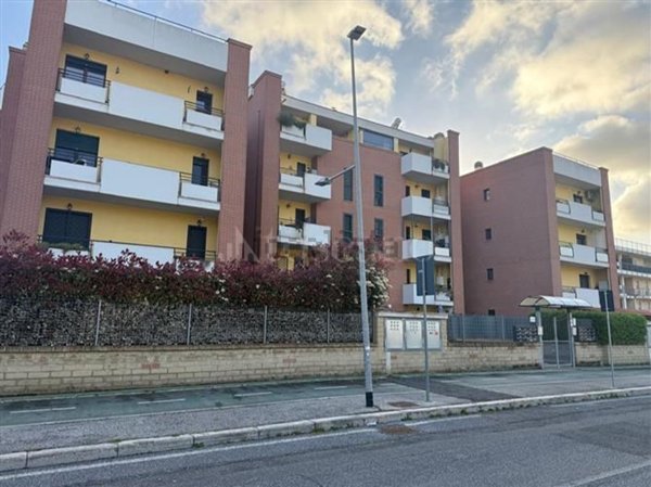 appartamento in vendita a Fiumicino in zona Fregene