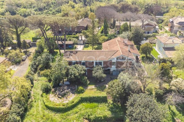 casa indipendente in vendita a Fiumicino in zona Aranova