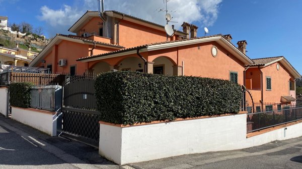casa indipendente in vendita a Fiumicino in zona Aranova