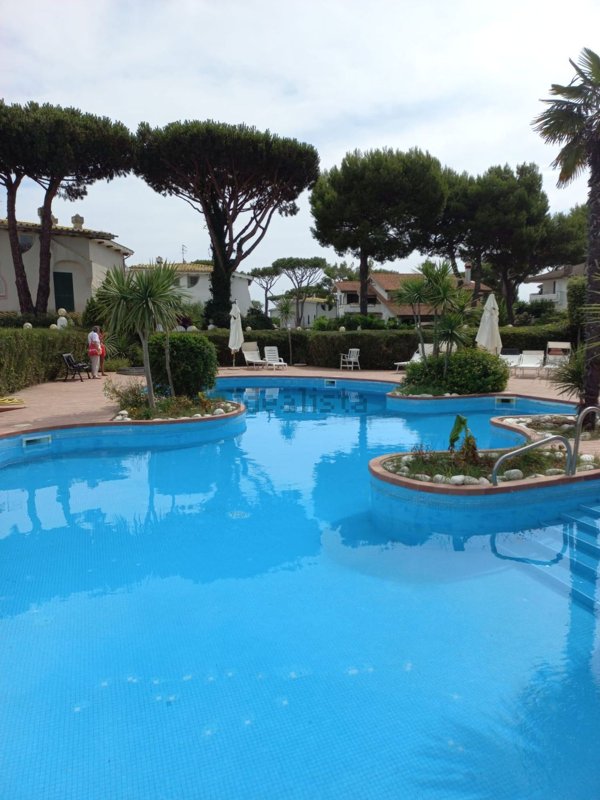 casa indipendente in vendita a Fiumicino in zona Fregene