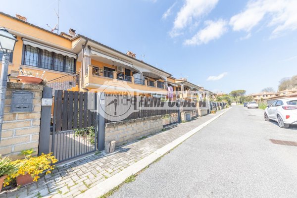 casa indipendente in vendita a Fiumicino in zona Aranova
