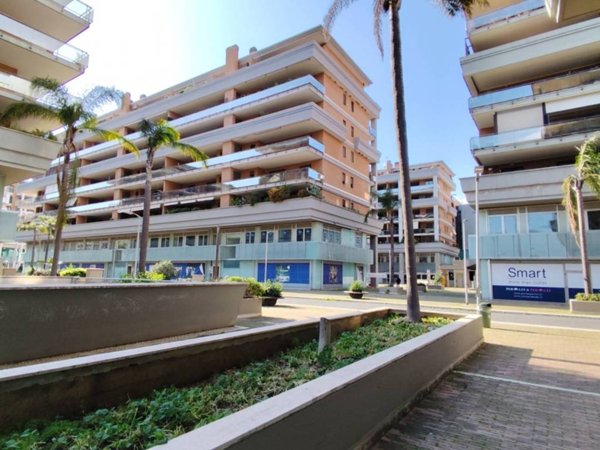 appartamento in vendita a Fiumicino in zona Isola Sacra