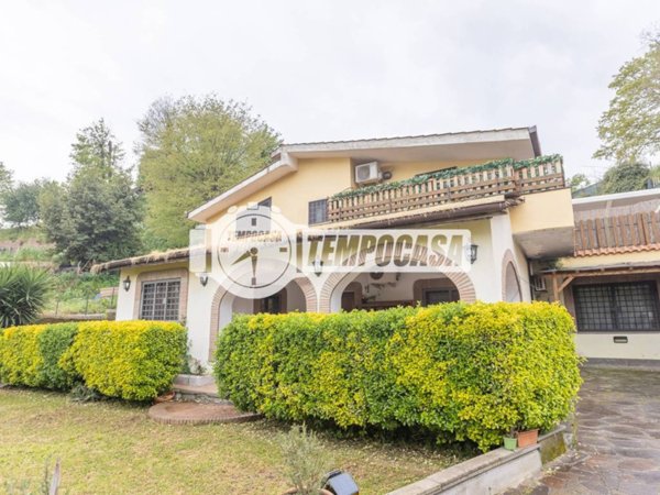 casa indipendente in vendita a Fiumicino in zona Torrimpietra