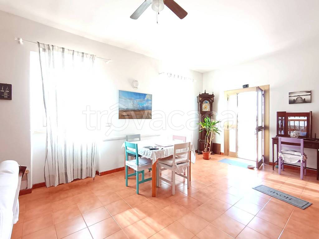casa indipendente in vendita a Fiumicino in zona Focene