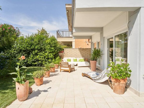 casa indipendente in vendita a Fiumicino in zona Fregene