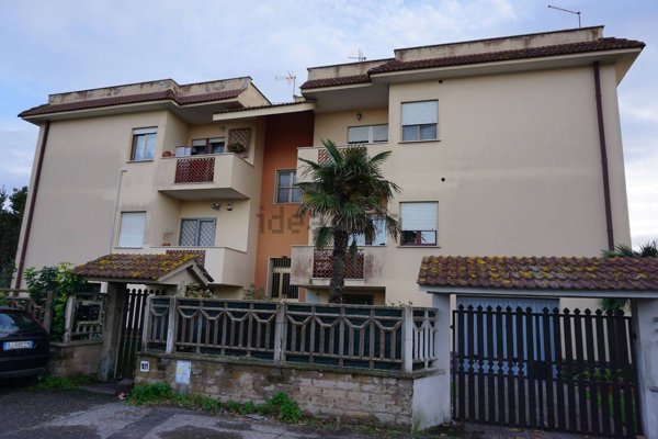 appartamento in vendita a Fiumicino in zona Isola Sacra