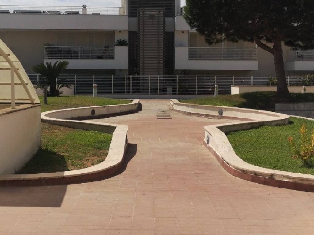 appartamento in vendita a Fiumicino in zona Fregene