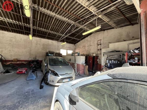negozio in vendita a Fiumicino in zona Aranova
