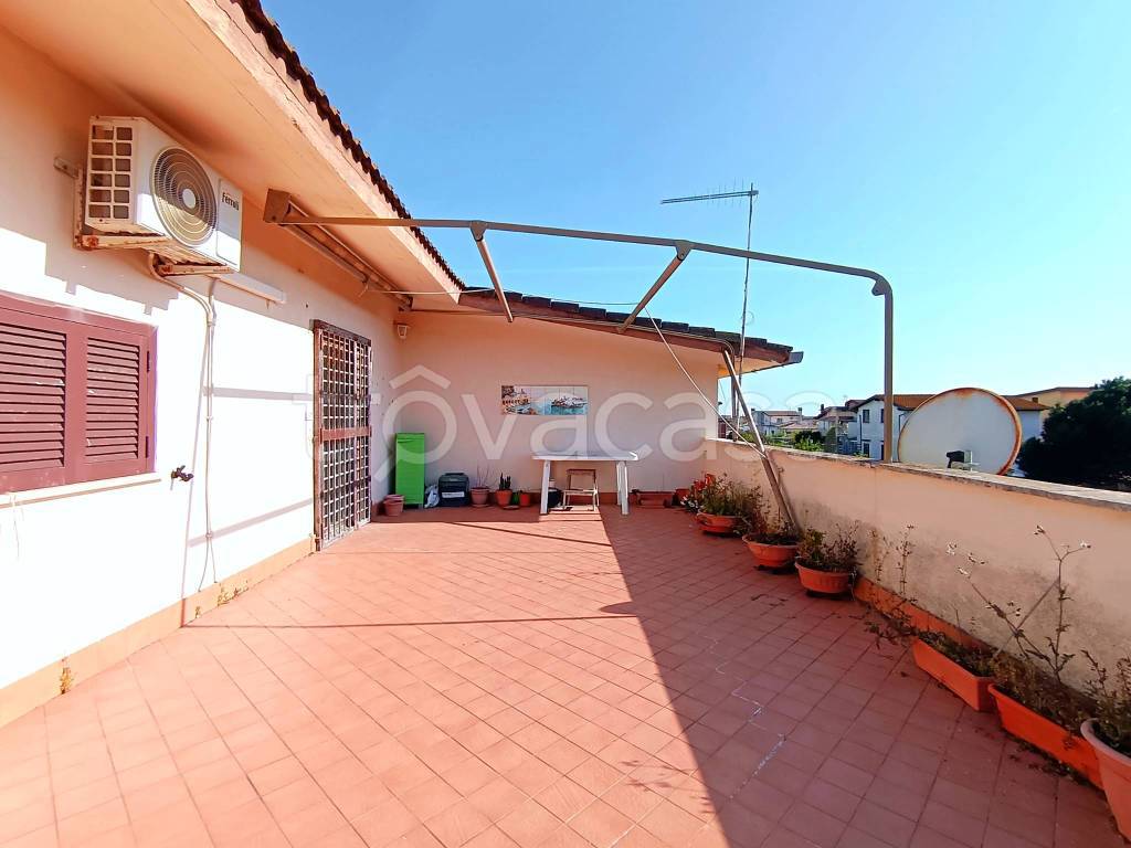 appartamento in vendita a Fiumicino in zona Focene