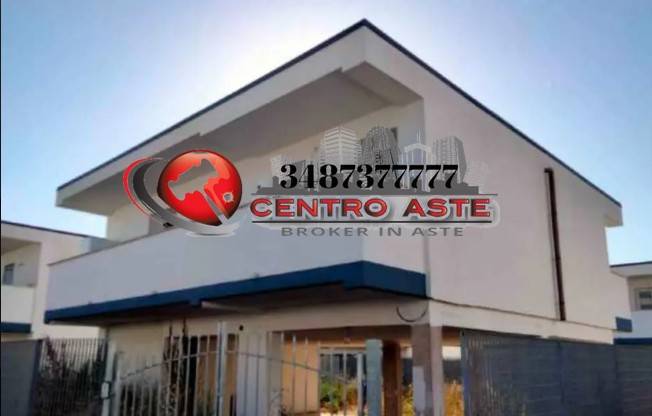casa indipendente in vendita a Fiumicino