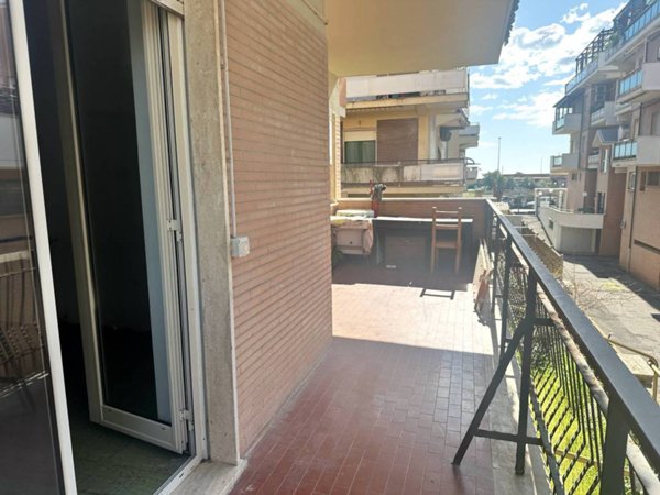 appartamento in vendita a Fiumicino in zona Passo Oscuro