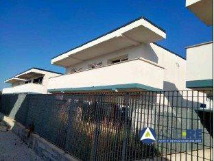 casa indipendente in vendita a Fiumicino