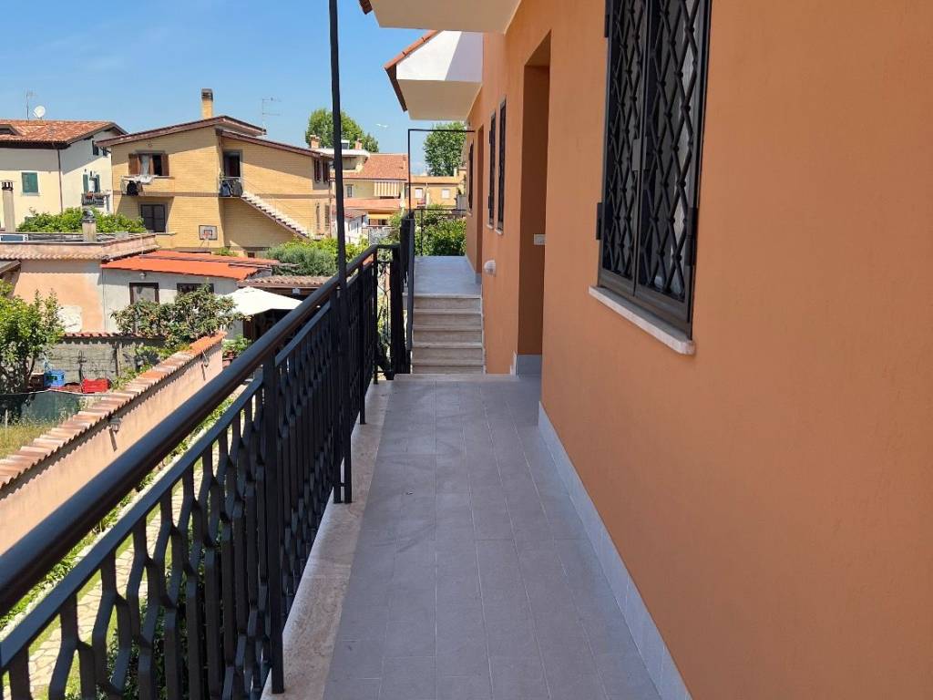 appartamento in vendita a Fiumicino in zona Isola Sacra