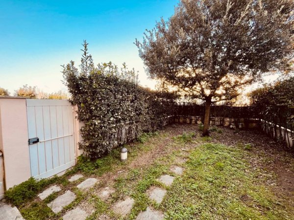 appartamento in vendita a Fiumicino in zona Maccarese