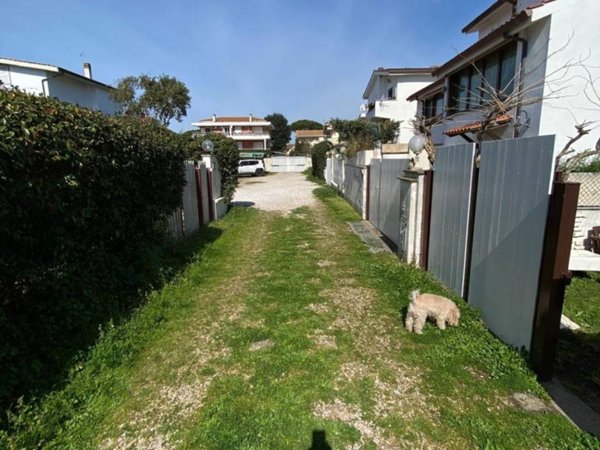 appartamento in vendita a Fiumicino in zona Fregene