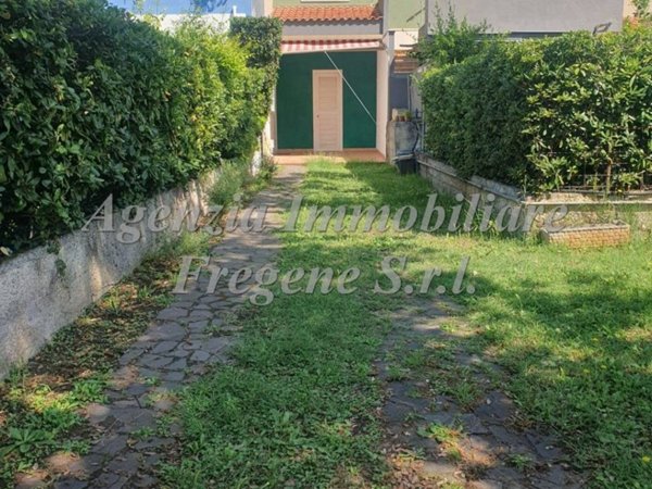 appartamento in vendita a Fiumicino in zona Fregene