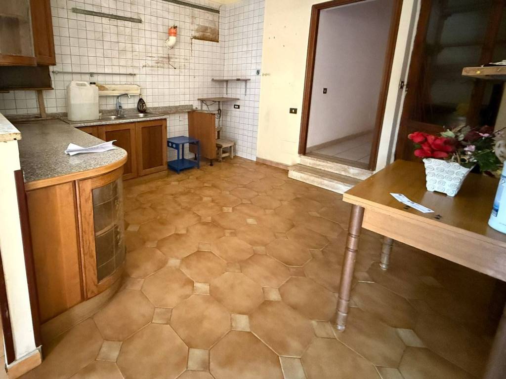 casa indipendente in vendita a Fiumicino in zona Isola Sacra