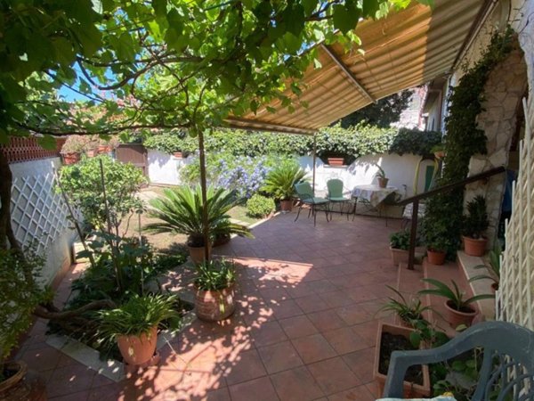 appartamento in vendita a Fiumicino in zona Focene