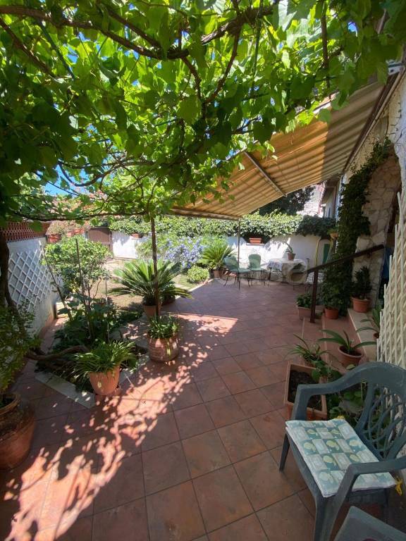 appartamento in vendita a Fiumicino in zona Focene