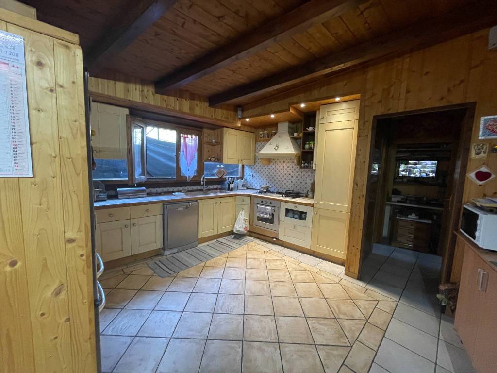 casa indipendente in vendita a Fiumicino in zona Aranova