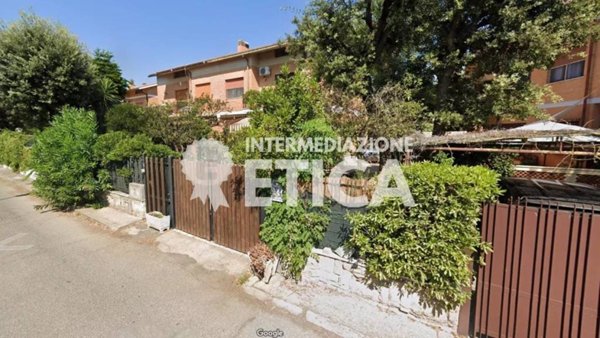 appartamento in vendita a Fiumicino in zona Fregene