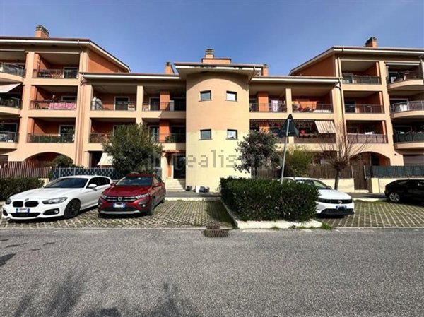appartamento in vendita a Fiumicino in zona Torrimpietra