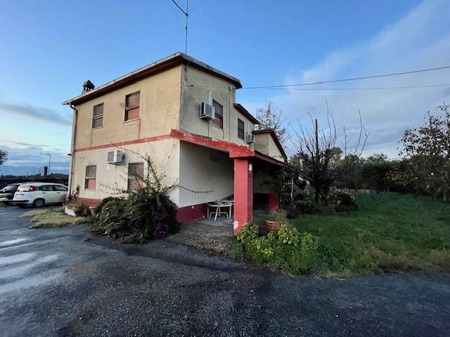 appartamento in vendita a Fiumicino in zona Tragliata