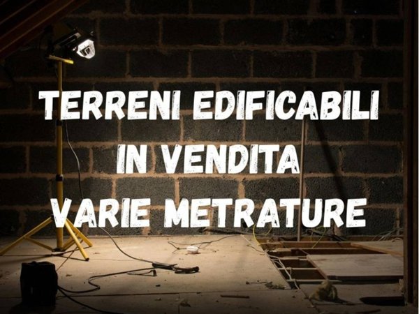 casa indipendente in vendita a Fiumicino in zona Isola Sacra