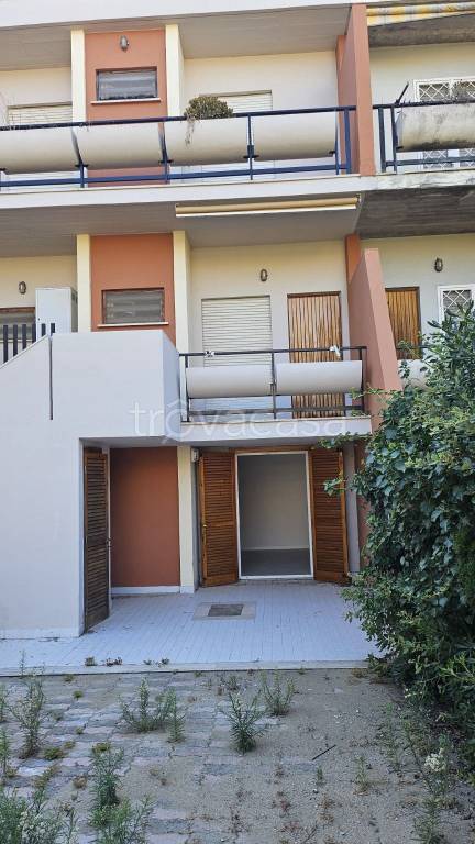 casa indipendente in vendita a Fiumicino in zona Fregene
