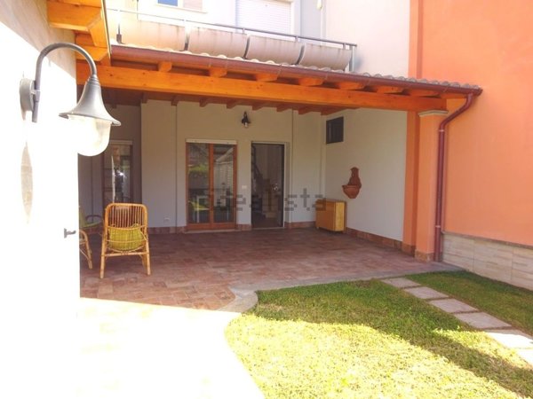 appartamento in vendita a Fiumicino in zona Fregene
