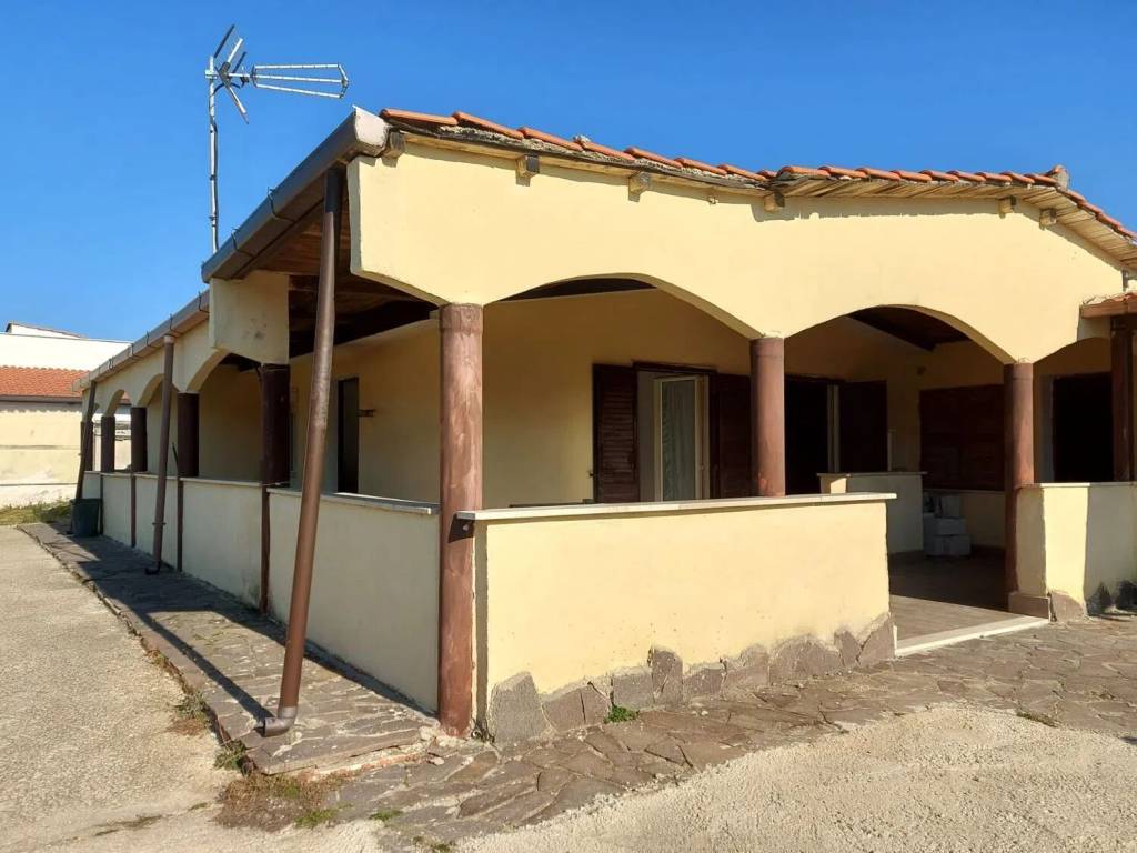 appartamento in vendita a Fiumicino in zona Focene