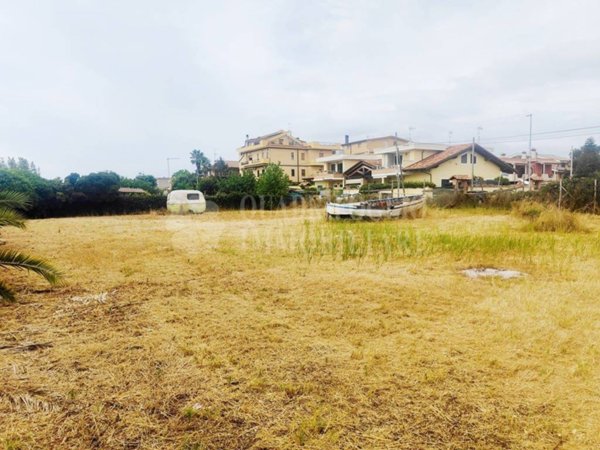 terreno agricolo in vendita a Fiumicino in zona Isola Sacra
