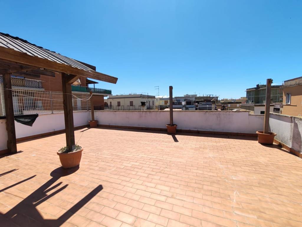 appartamento in vendita a Fiumicino in zona Passo Oscuro