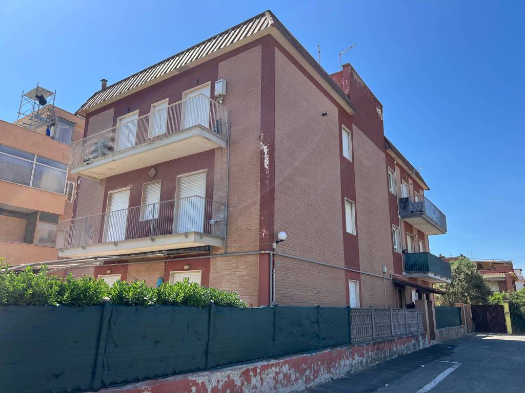 appartamento in vendita a Fiumicino in zona Palidoro
