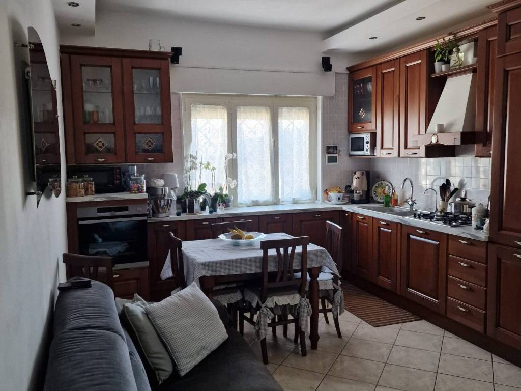 appartamento in vendita a Fiumicino in zona Palidoro