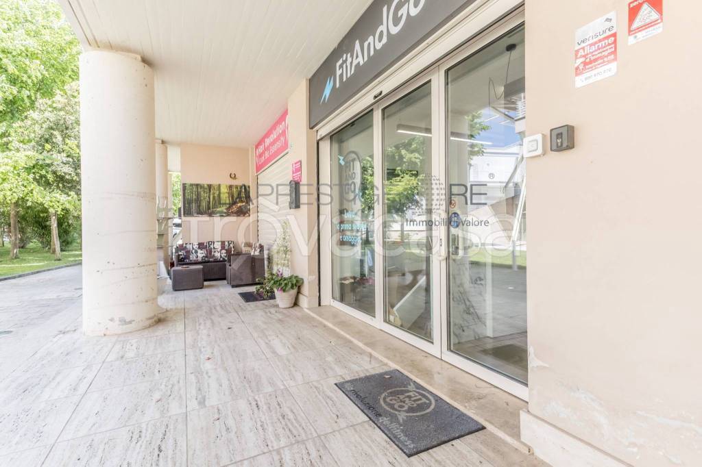 trivano in vendita a Fiumicino in zona Fregene