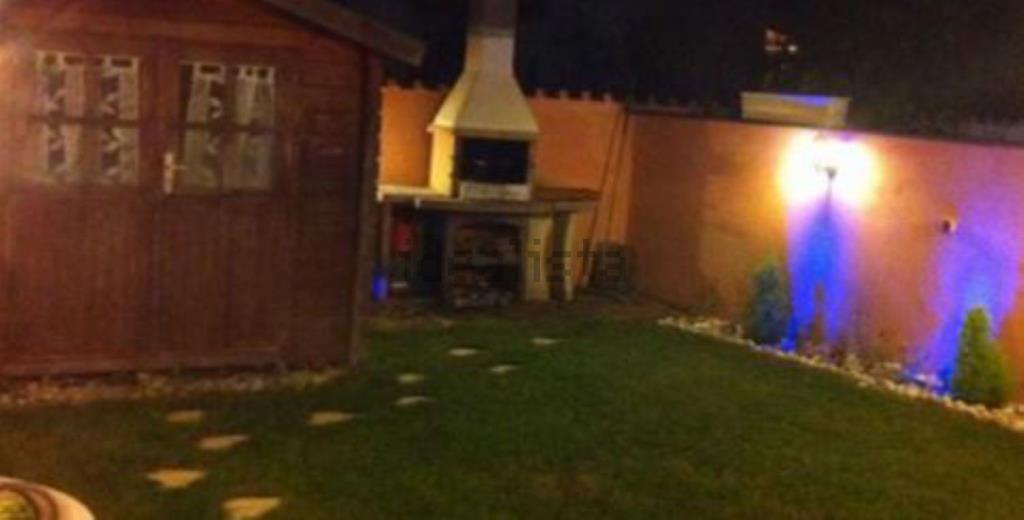 casa indipendente in vendita a Fiumicino in zona Isola Sacra