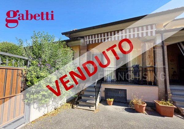casa indipendente in vendita a Fiumicino