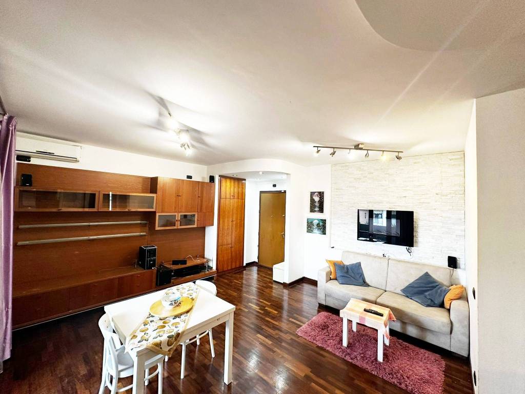 appartamento in vendita a Fiumicino in zona Isola Sacra
