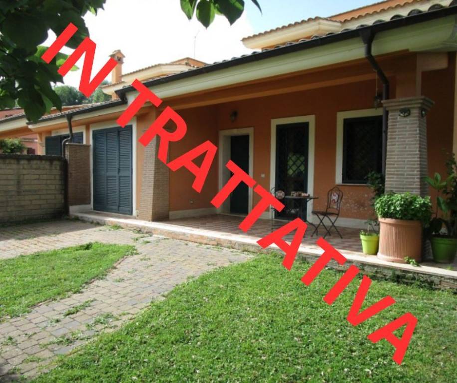 casa indipendente in vendita a Fiumicino in zona Aranova