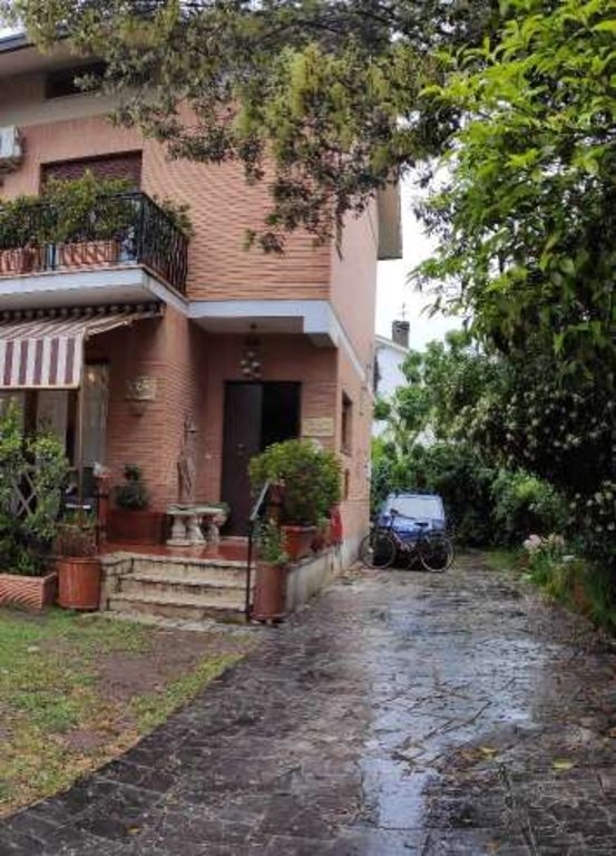 casa indipendente in vendita a Fiumicino in zona Fregene