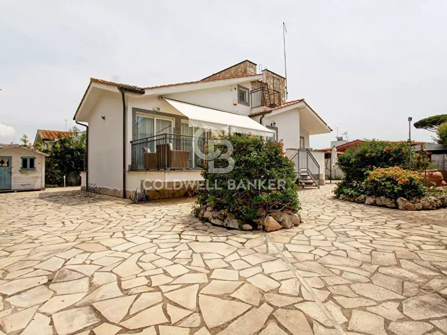 casa indipendente in vendita a Fiumicino in zona Fregene