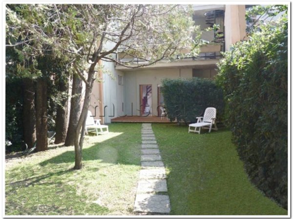 casa indipendente in vendita a Fiumicino in zona Fregene