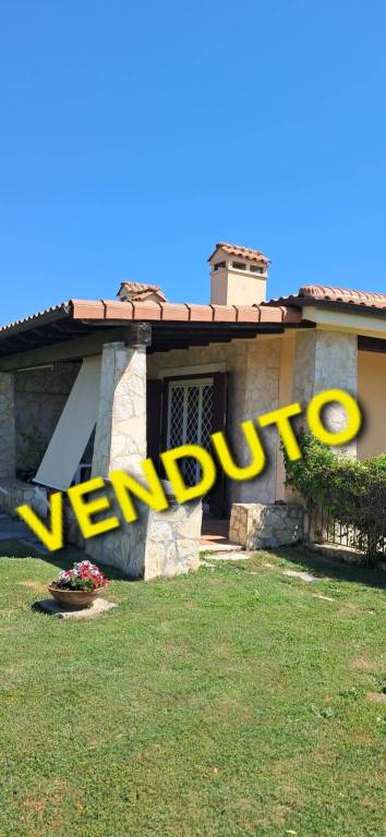 casa indipendente in vendita a Fiumicino in zona Aranova