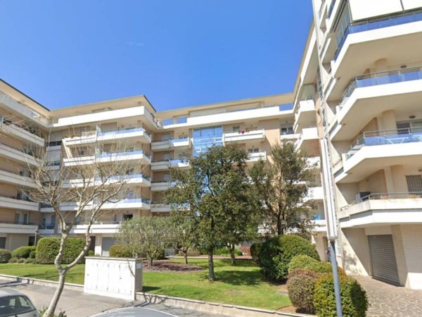 appartamento in vendita a Fiumicino in zona Focene