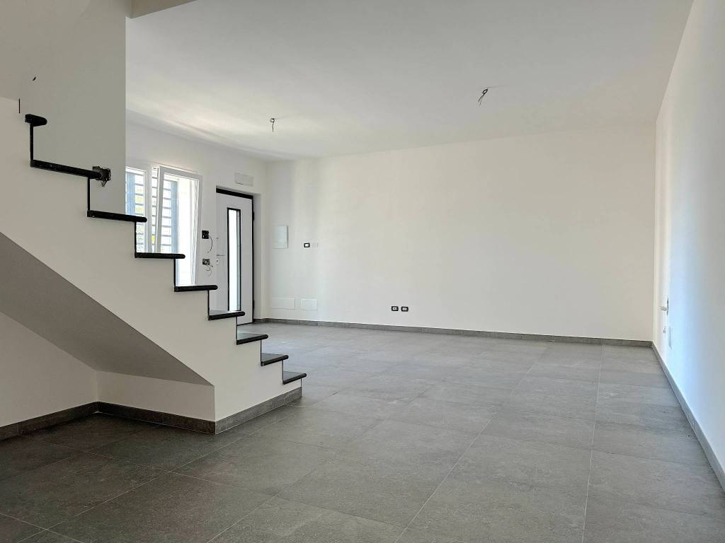 appartamento in vendita a Fiumicino in zona Isola Sacra