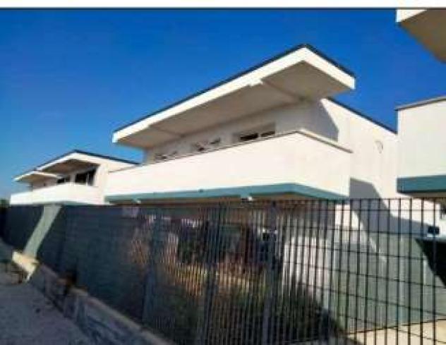 casa indipendente in vendita a Fiumicino