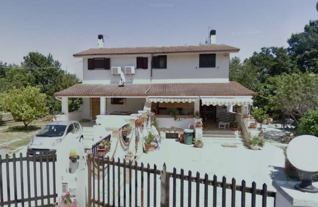 casa indipendente in vendita a Fiumicino