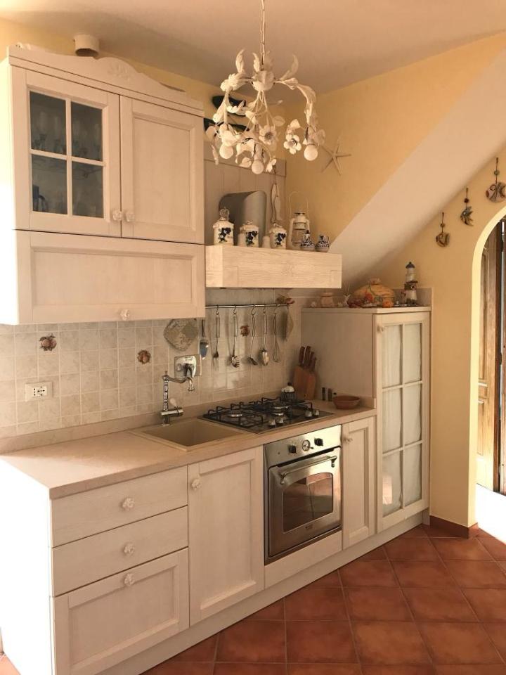 appartamento in vendita a Fiumicino in zona Fregene